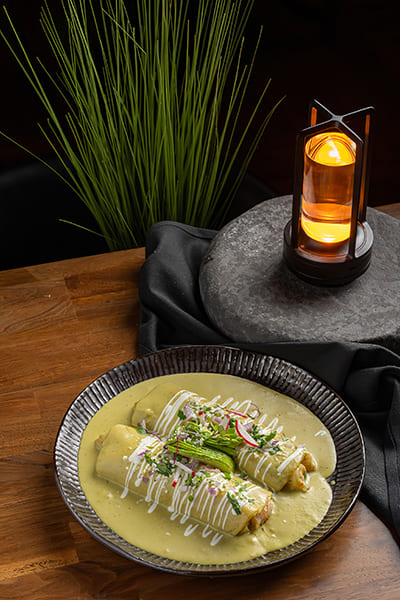 black stone kitchen bar 10.jpeg